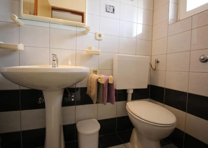 Apartament With Parking Space Punat, Krk - 24844 *