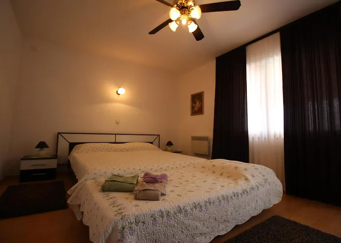 With Parking Space Punat, Krk - 24844 פונאנט